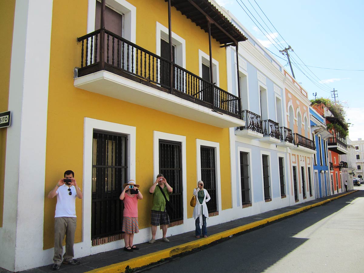 Cruise passengers exploring Old San Juan.